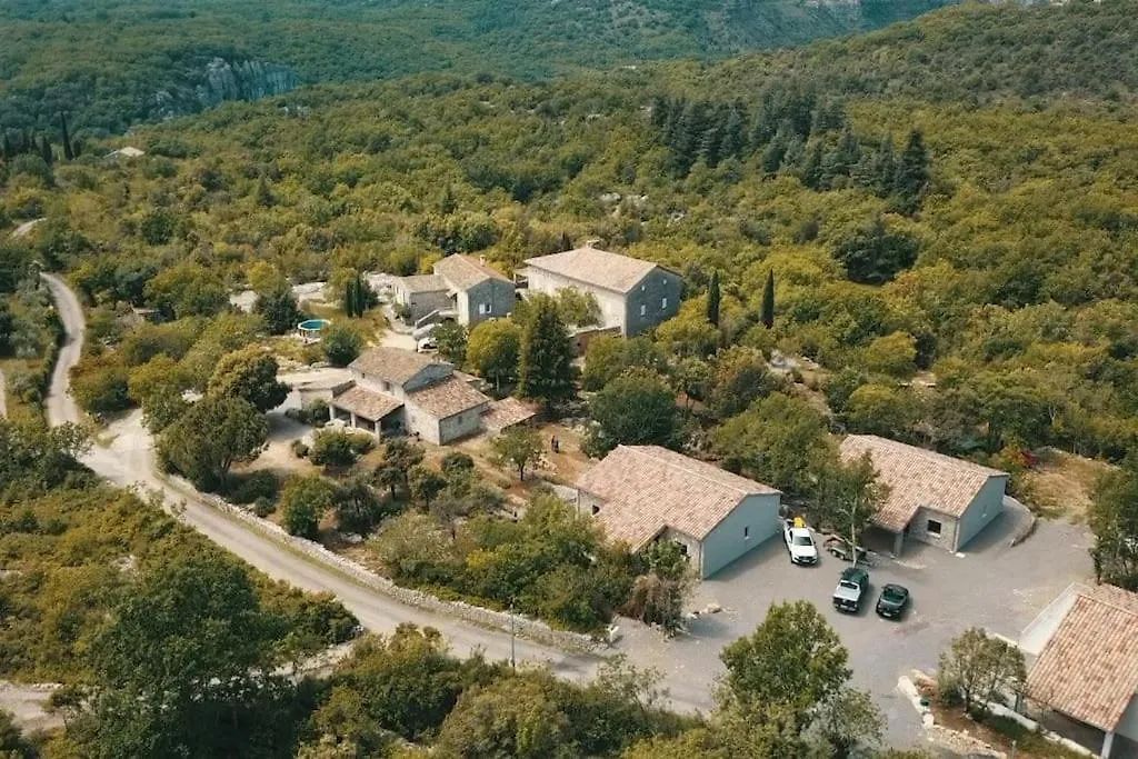 Hébergement de vacances Domaine de Faveyrolles - Gite Coste Serre Labeaume